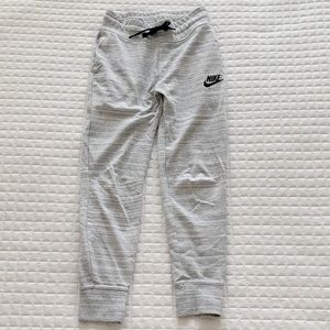NIKE Sweatpants